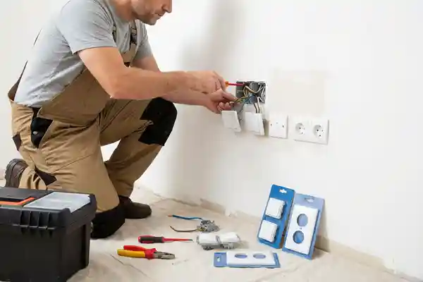 Troca de Interruptores e Tomadas Maringá profissional em Maringá